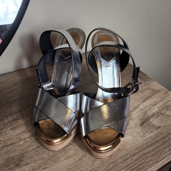 FENDI Roma Claire Silver ankle strap high heels size 6.5 NEW! - Picture 6 of 13